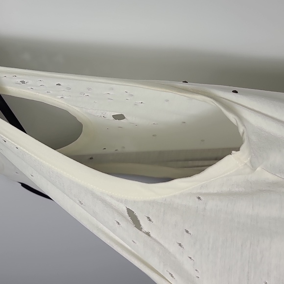 CHASER Paint Splatter Distressed Tank Cream Sleeveless Top Size Large - Picture 13 of 16